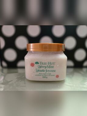 2/$15✨️Treehut Sugar Scrub✨️